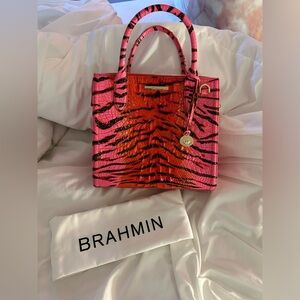 BRAHMIN purse nwt